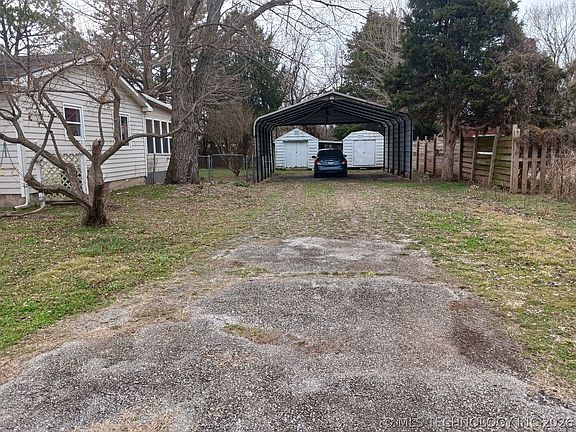 4th image of 60405 E 252nd Ln