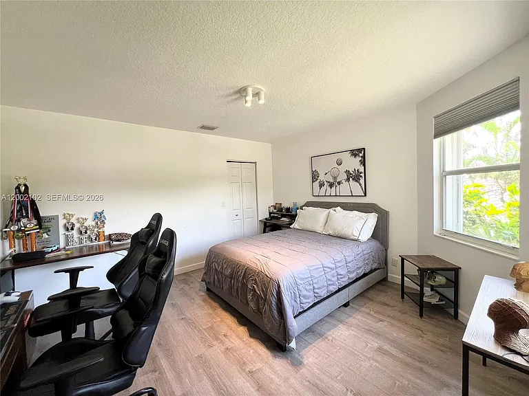 2486 Bay Isle Dr — Photo 34