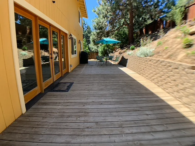 1702 SE Karena Ct — Photo 61