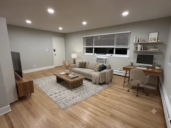 1420 W Estes Ave APT 2E, Chicago, IL 60626