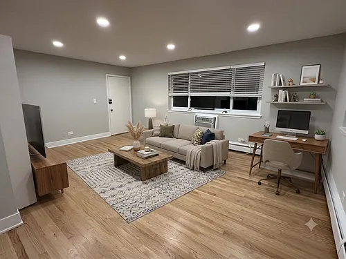 1420 W Estes Ave #2E Photo 1 1420 W Estes Ave #2E Photo 1