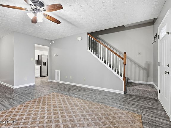 5th image of 5516 W Emory Rd