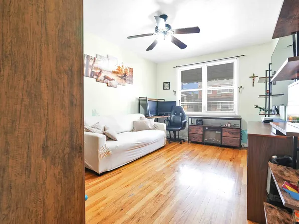 25-37 48th Street image 17 of 26