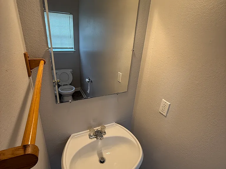 2827 Windsor Forrest Ct — Photo 14