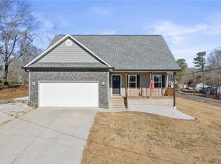 100 Watergate Dr, Piedmont, SC 29673