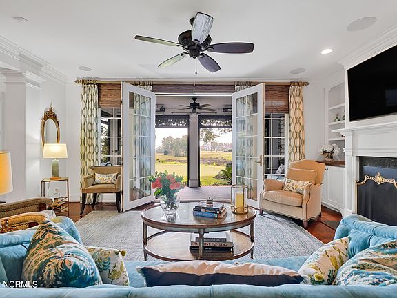 3rd image of 2200 Masons Point Pl