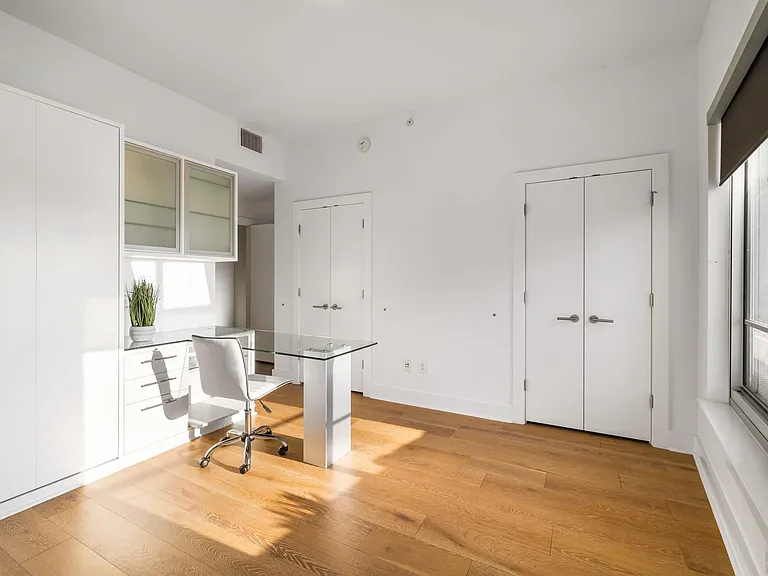 603 Davis St #1103 — Photo 16