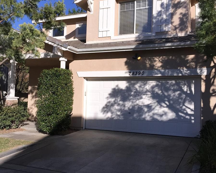 1st image of 28390 Mayfair Dr