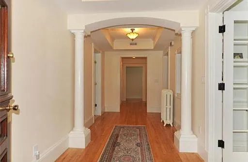 308 Cabot St — Photo 3