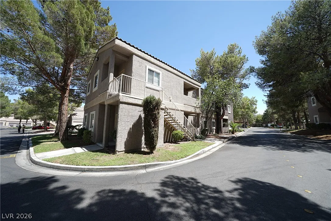 1 bed, 744 sqft, $1,440 — Photo 1