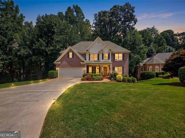 5717 Harmony Point Dr, Lilburn, GA 30047