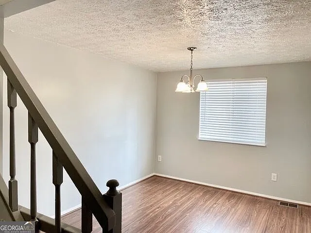 3 bed, 2.5 bath, 1820 sqft, $1,850 — Photo 3