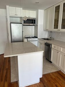 417 E 90th St APT 8J, New York, NY, 10128