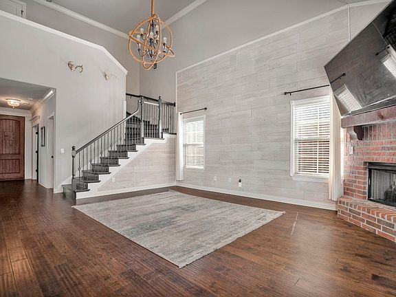 4th image of 1743 S River Meadows Dr