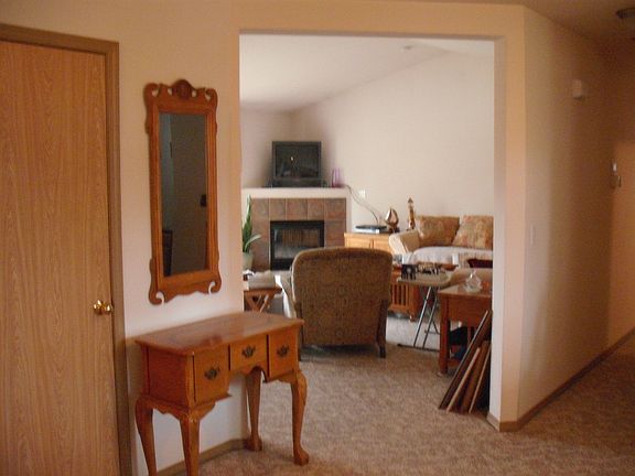 3rd image of 341 E Bay Heights Dr