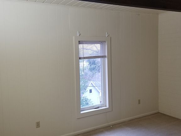 3rd image of 2760 University Ave #4B-2Ba-2000Sqft