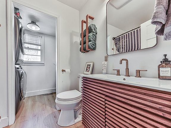 15th image of this home