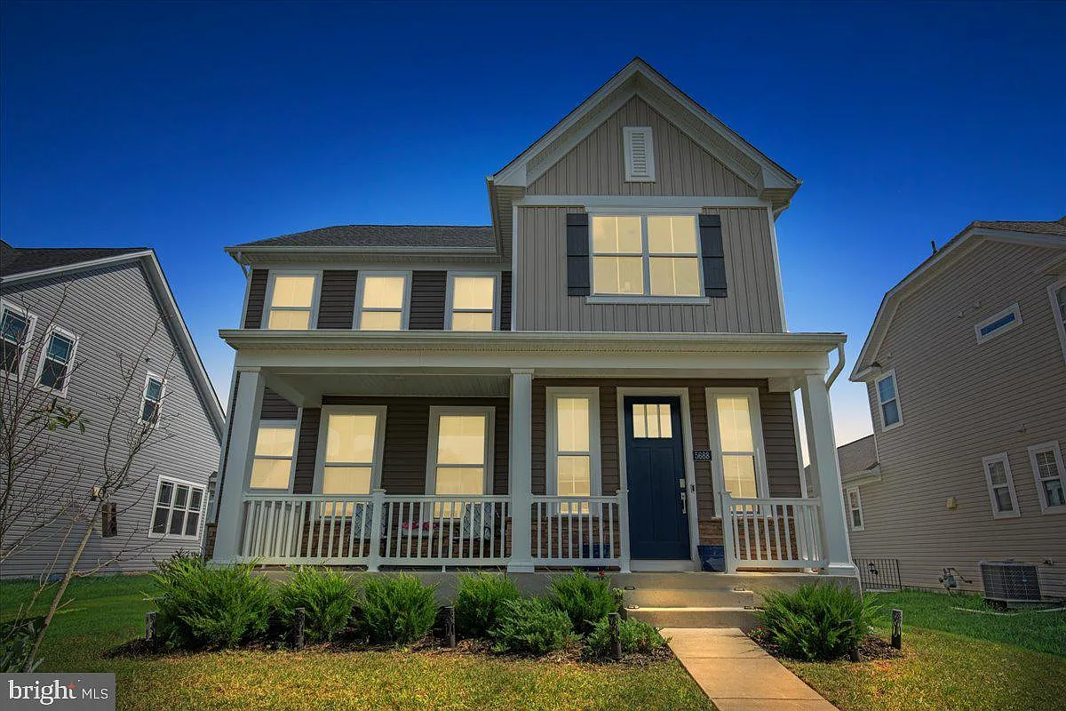 4 bed, 3.5 bath, 3626 sqft, $3,700 — Photo 4