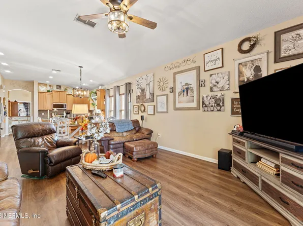 2815 WOODBRIDGE CROSSING Court, Green Cove Springs, FL 32043