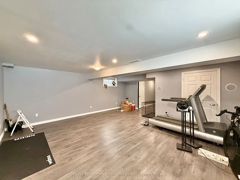400 Skyline Ave #26 — Photo 8