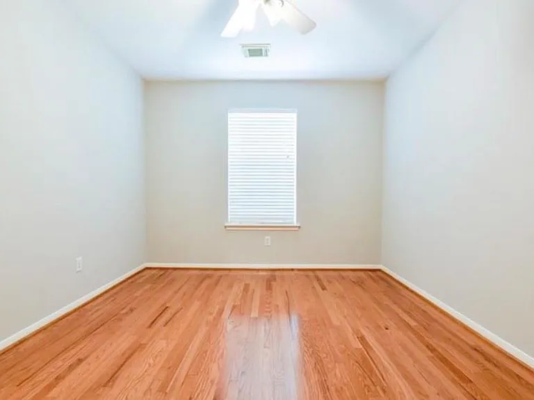 4742 Stoney Point Ct — Photo 25