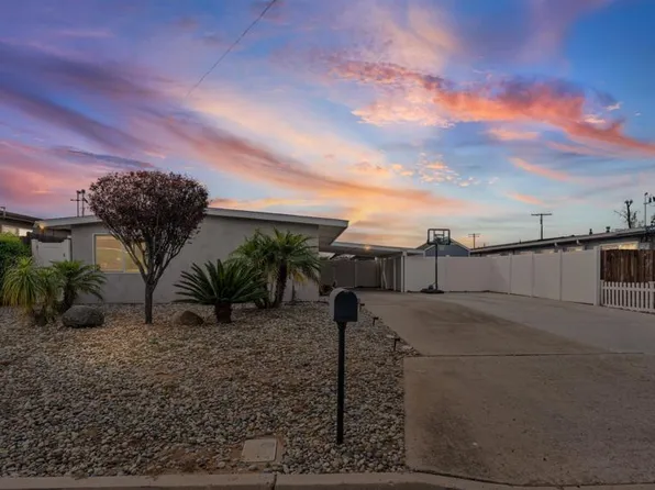 11140 Meadow Terrace Dr, Santee, CA 92071