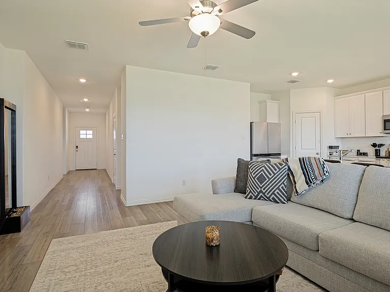 328 Ardsley Ln — Photo 24