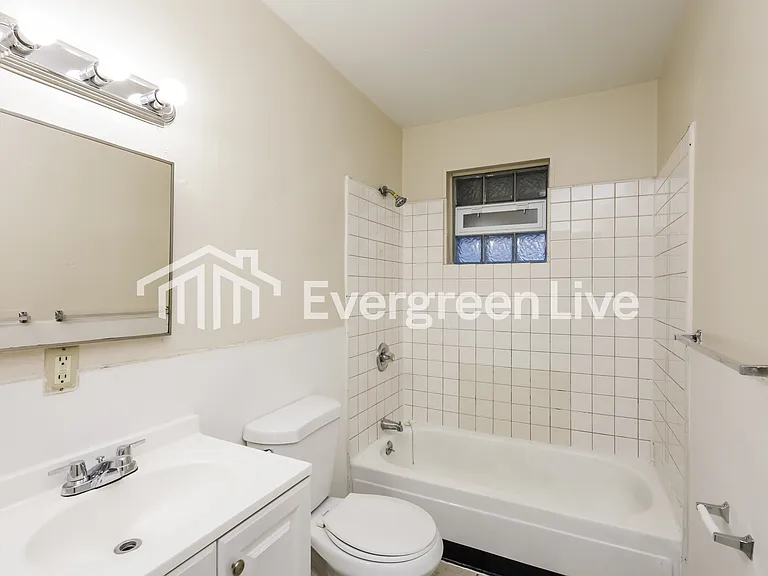 11715 Hamlet Rd — Photo 12