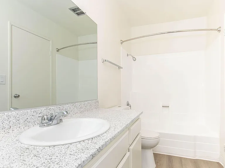 Eastwood Apartment Homes — Photo 58
