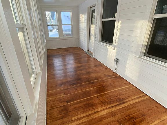 4th image of 779 Lafond Ave #2