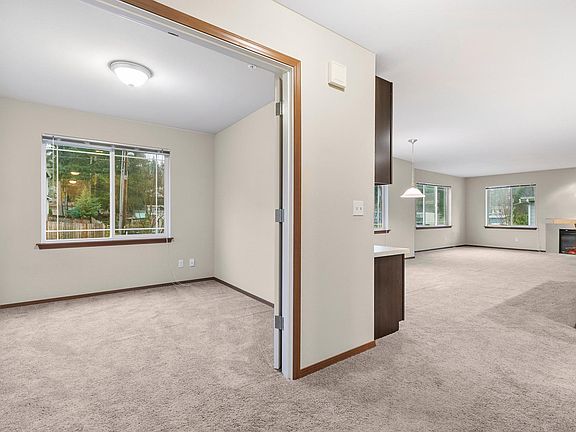 4th image of 1547 NE Odessa Way Unit 209