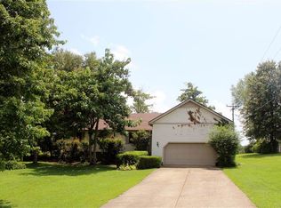 102 Wyndy Brook Ln, Benton, KY 42025