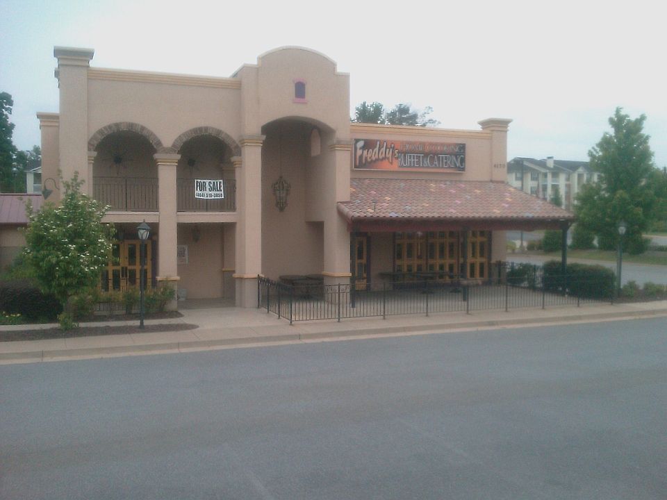 Restaurant Building on Old Milton Parkway