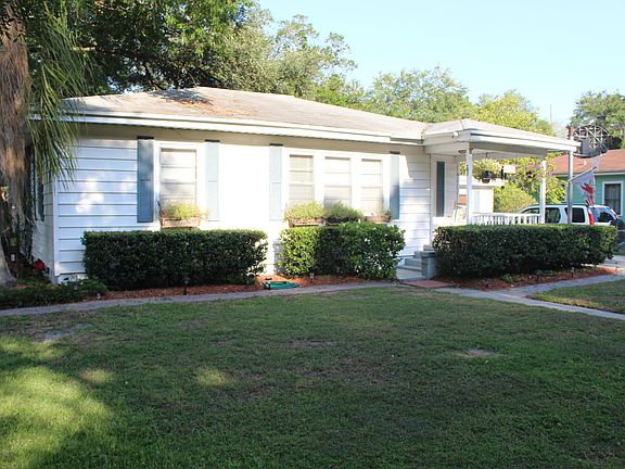 2nd image of 6207 N Flora Vista Ave