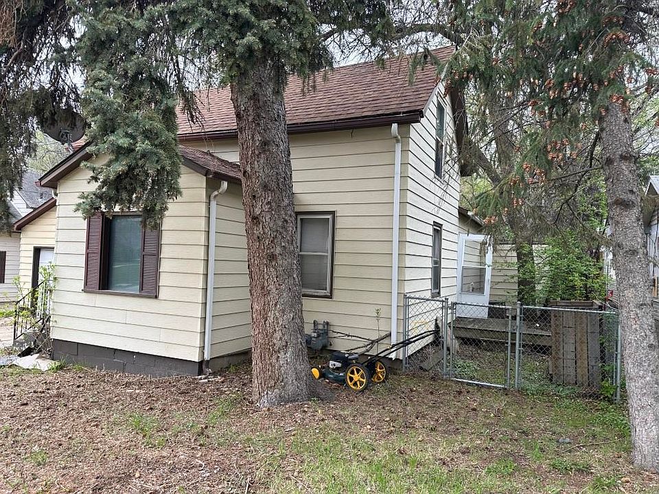 2nd image of 1223 8th St NW