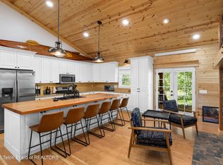98 Sugar Loaf Dr, Star Valley Ranch, WY 83127