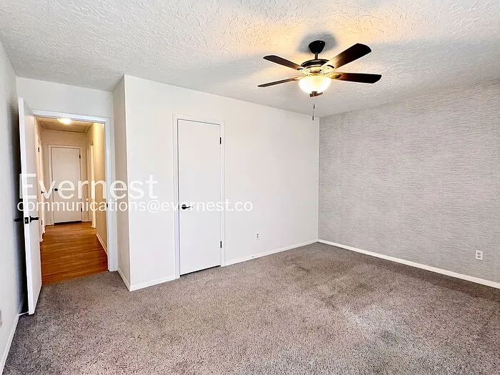 909 W Glendale St — Photo 15