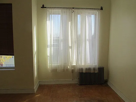 Rented by Windsor Homes Realty Corp | media 7