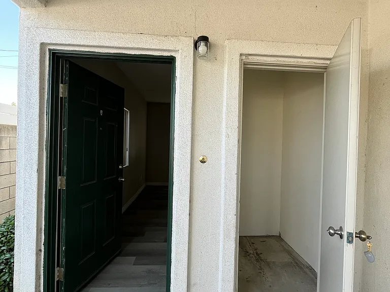 20601 Seine Ave #15 — Photo 20