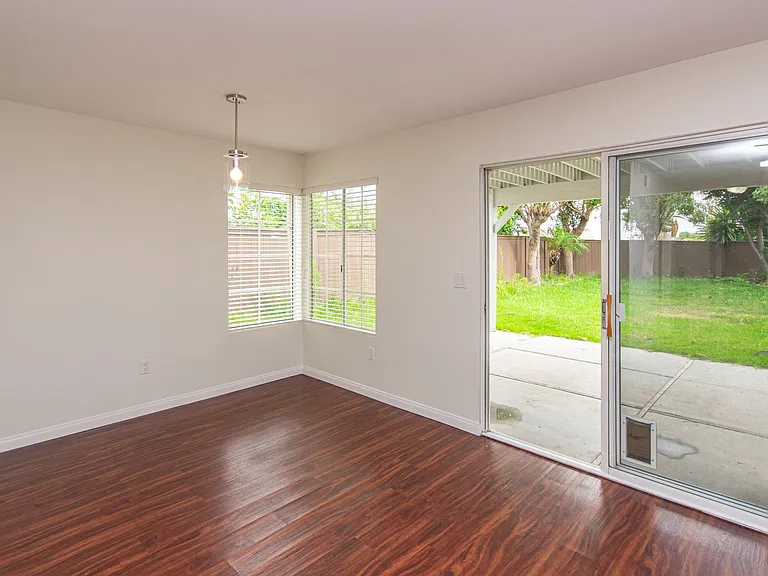 2955 Brandon Cir — Photo 4