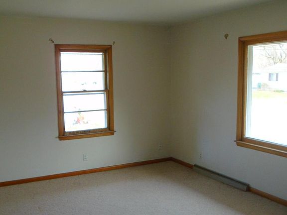 5th image of 721 Andrus St