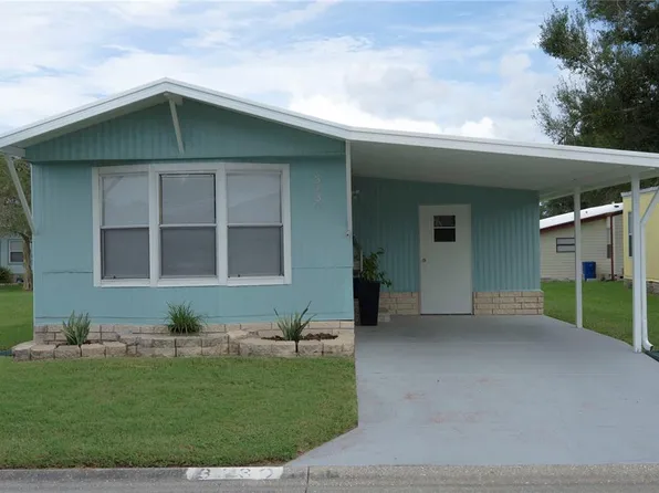 3130 Great Oak St, Zephyrhills, FL 33543