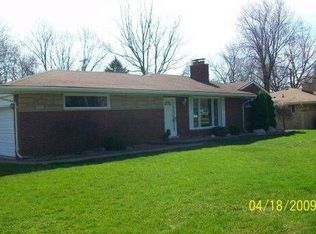 28166 Thorny Brae Rd, Farmington Hills, MI