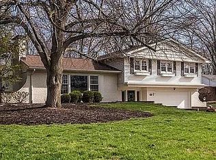 7250 Huckleberry Ln, Cincinnati, OH 45242