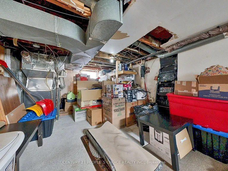 419 Adelaide Ave W — Photo 37
