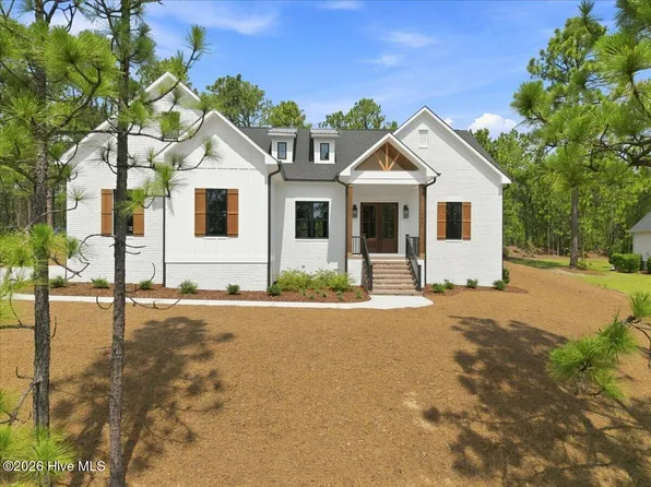 117 Steeplechase Way, Southern Pines, NC 28387