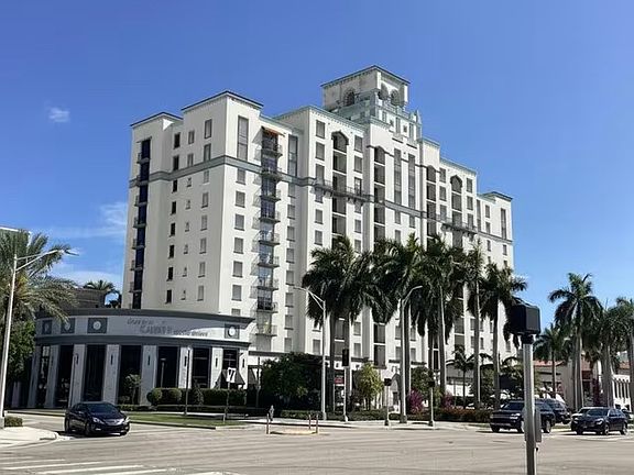 5th image of 651 Okeechobee Blvd APT 510