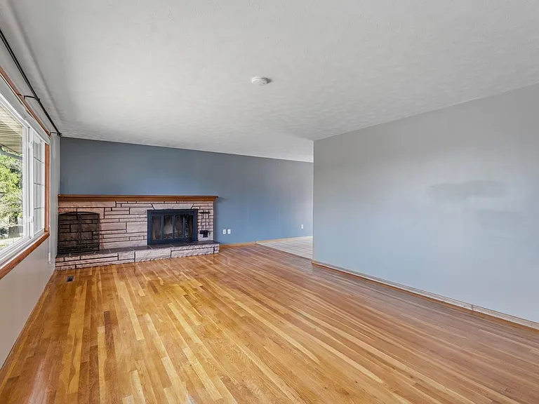 6520 N Sutherlin St — Photo 7