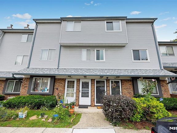 2nd image of 306 Arsdale Terrace #506