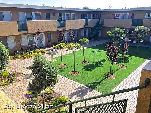 2nd image of 1884 Monrovia Ave APT 05